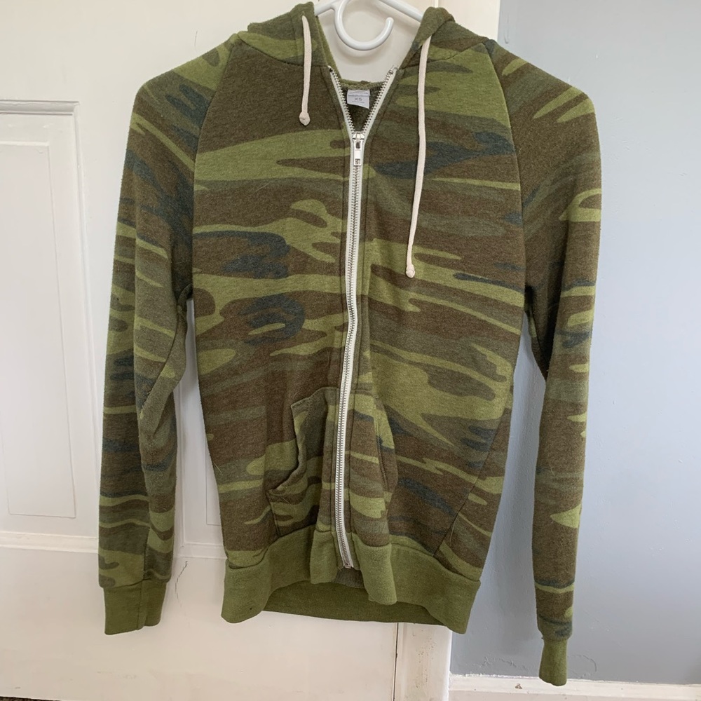 Camo zip up hoodie